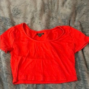Cropped orange tee